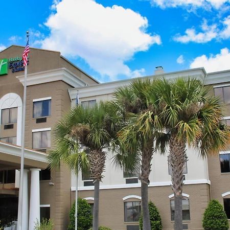 Holiday Inn Express By Ihg Douglas Exterior photo