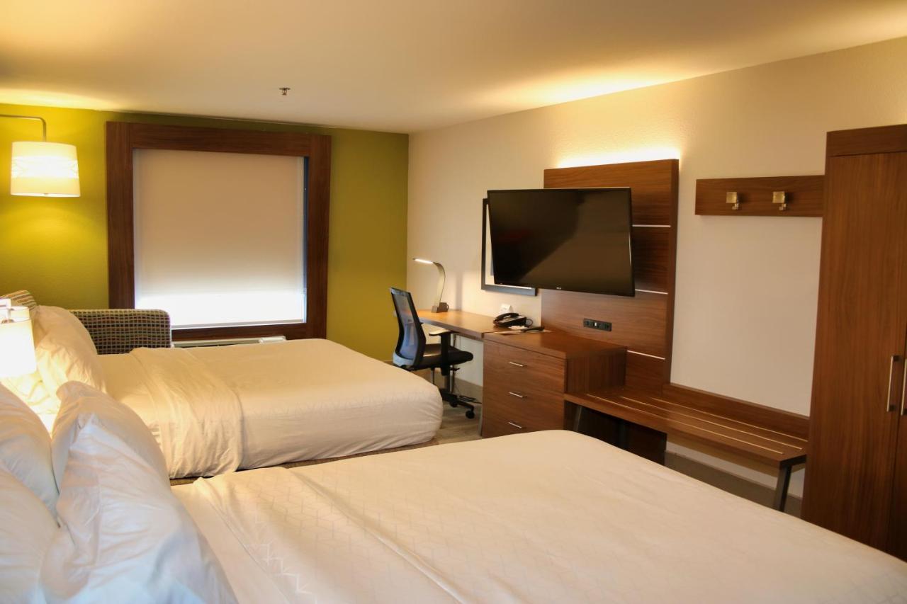 Holiday Inn Express By Ihg Douglas Exterior photo