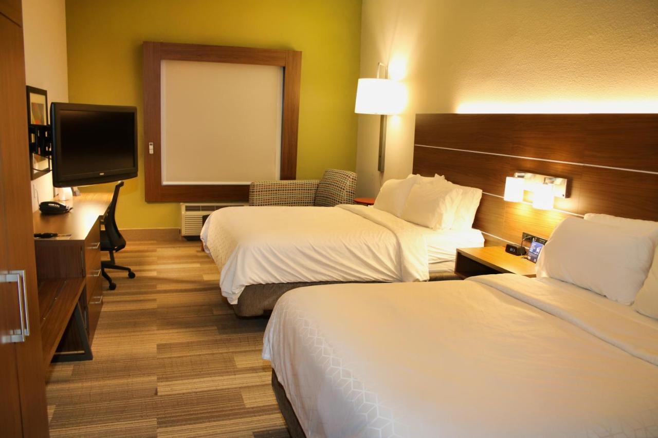 Holiday Inn Express By Ihg Douglas Exterior photo