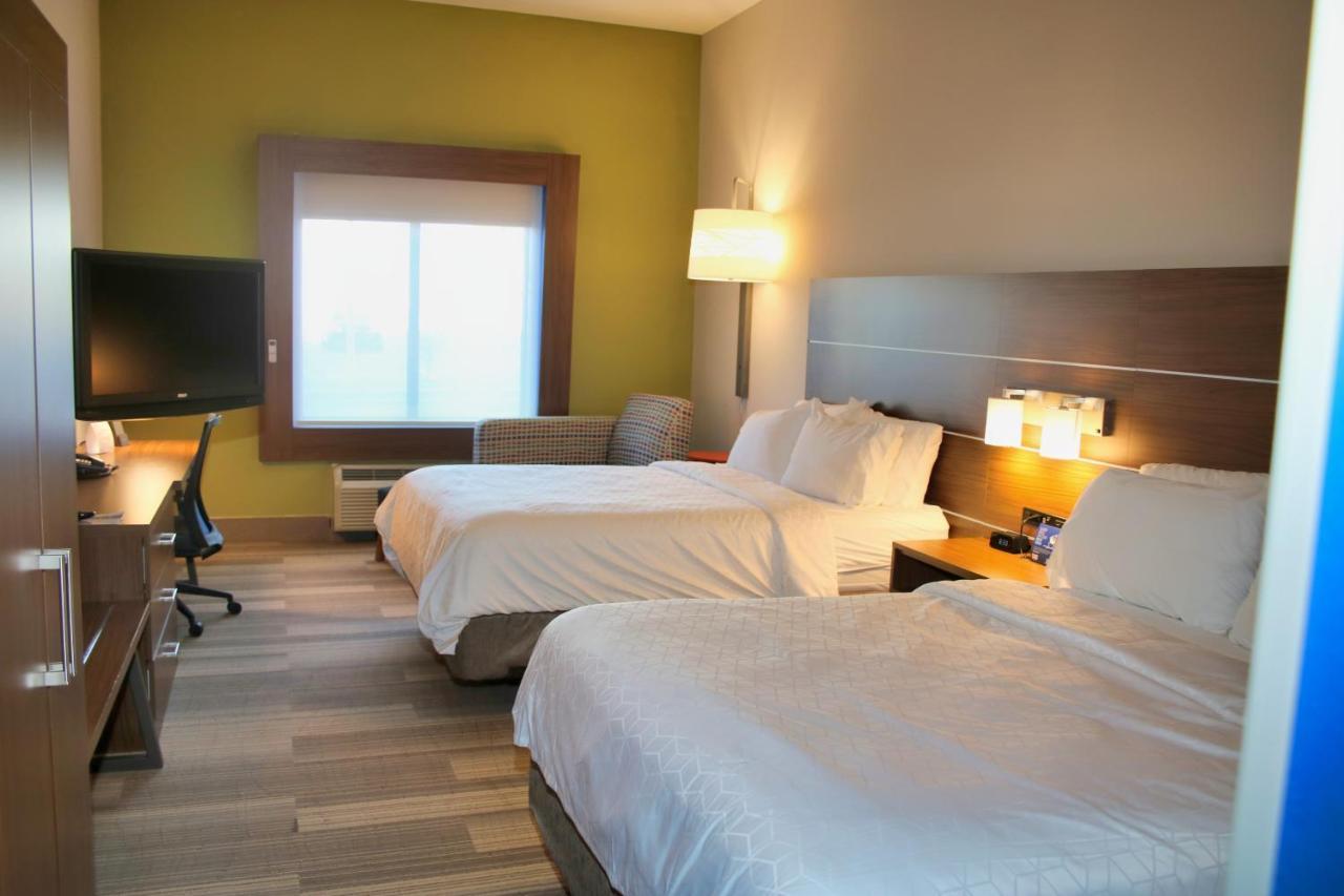Holiday Inn Express By Ihg Douglas Exterior photo