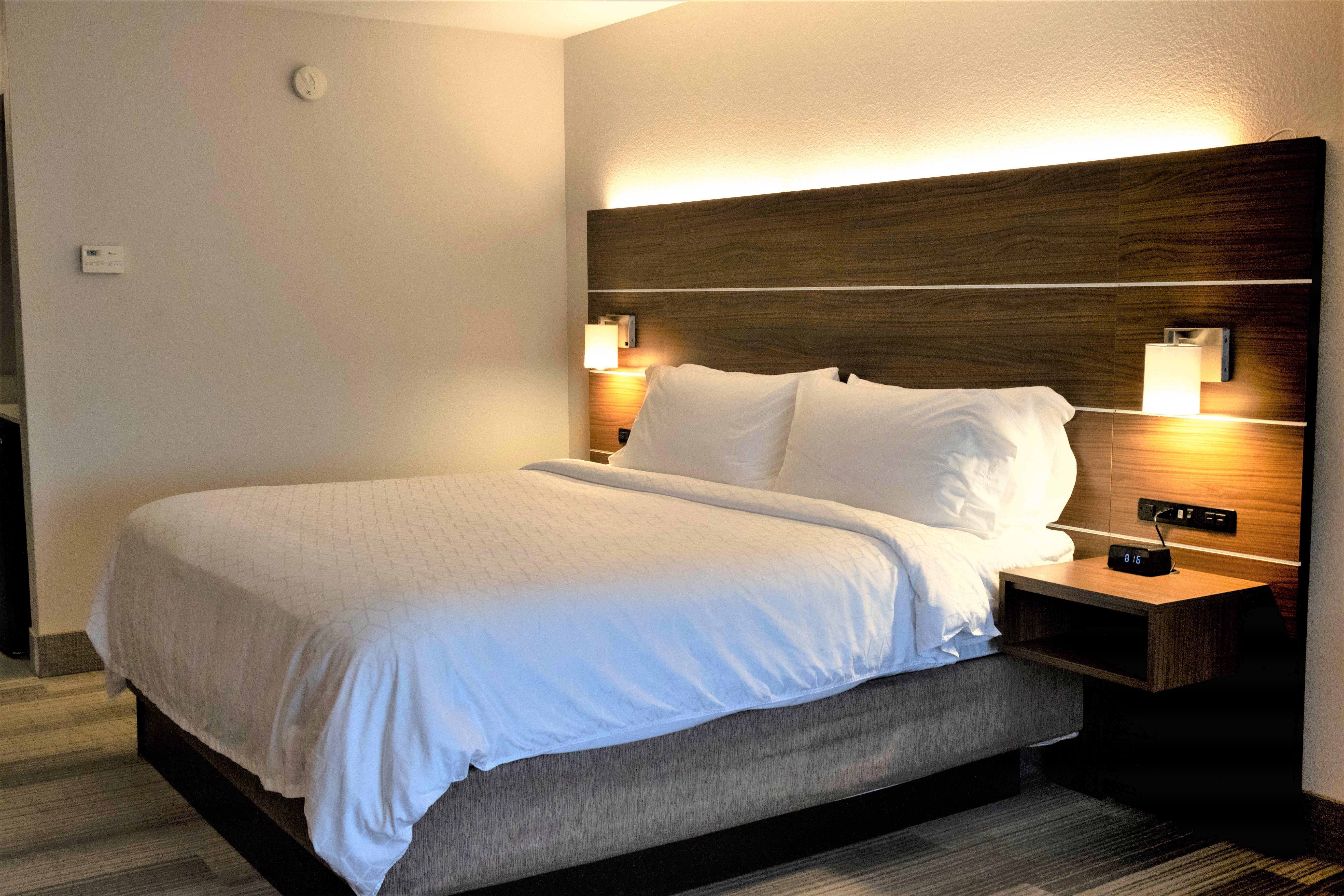 Holiday Inn Express By Ihg Douglas Exterior photo