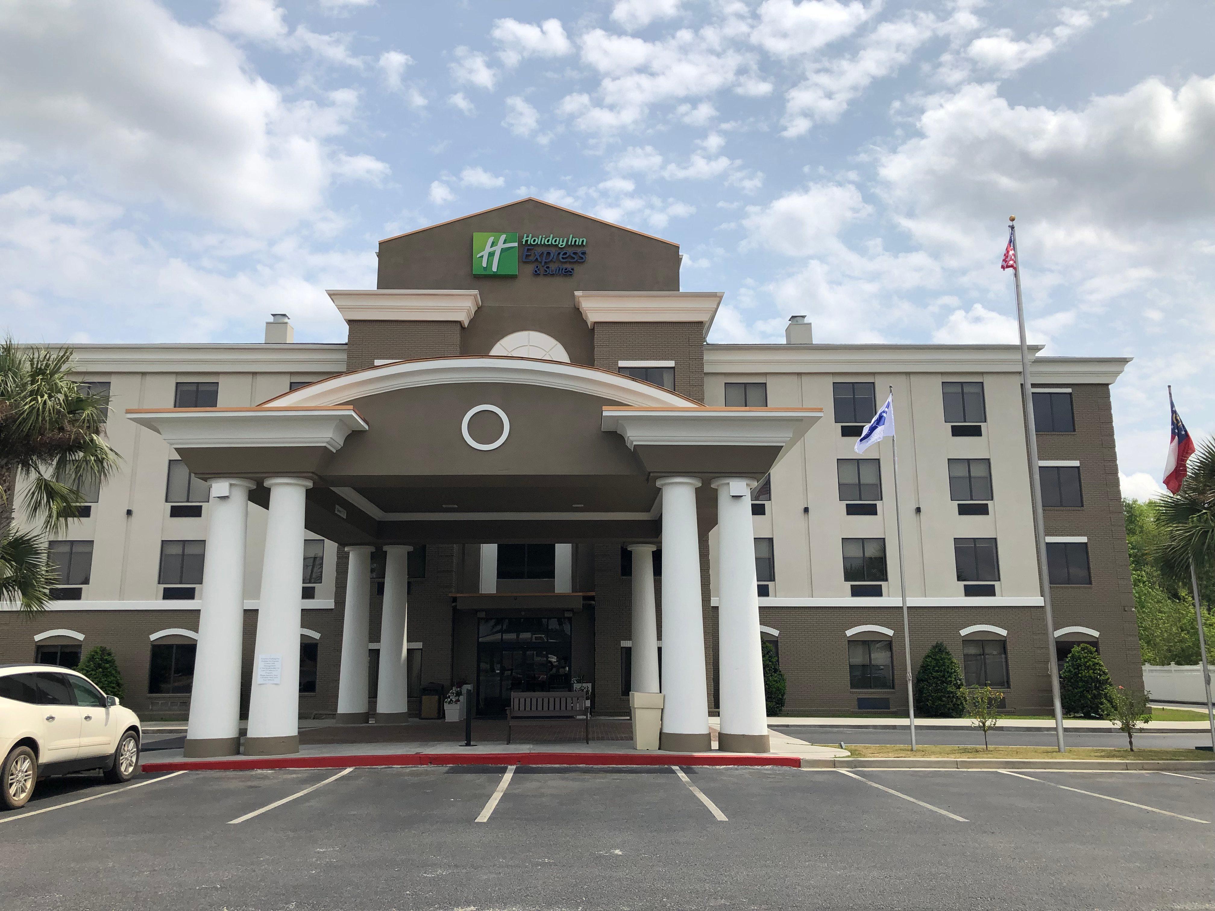 Holiday Inn Express By Ihg Douglas Exterior photo