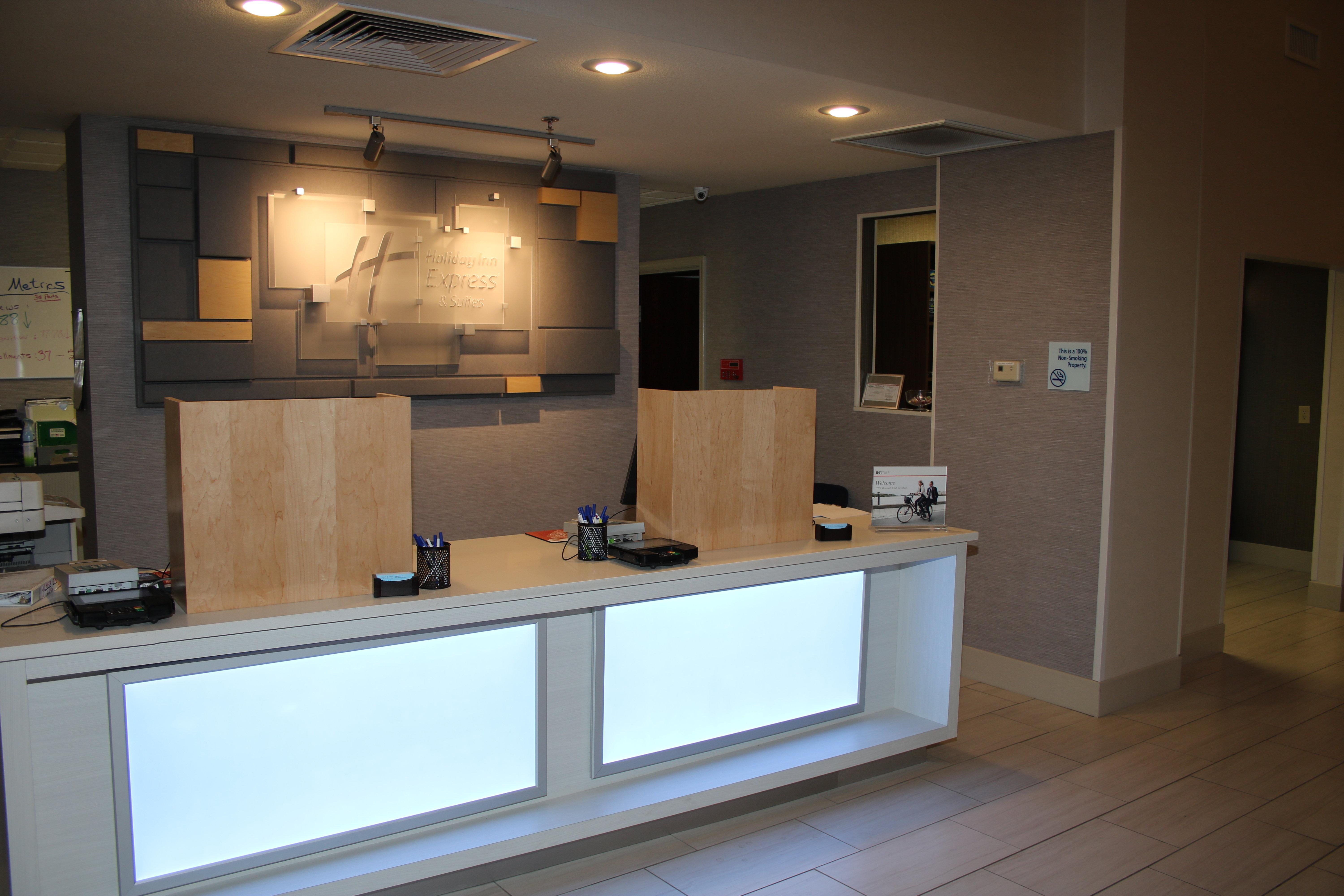 Holiday Inn Express By Ihg Douglas Exterior photo