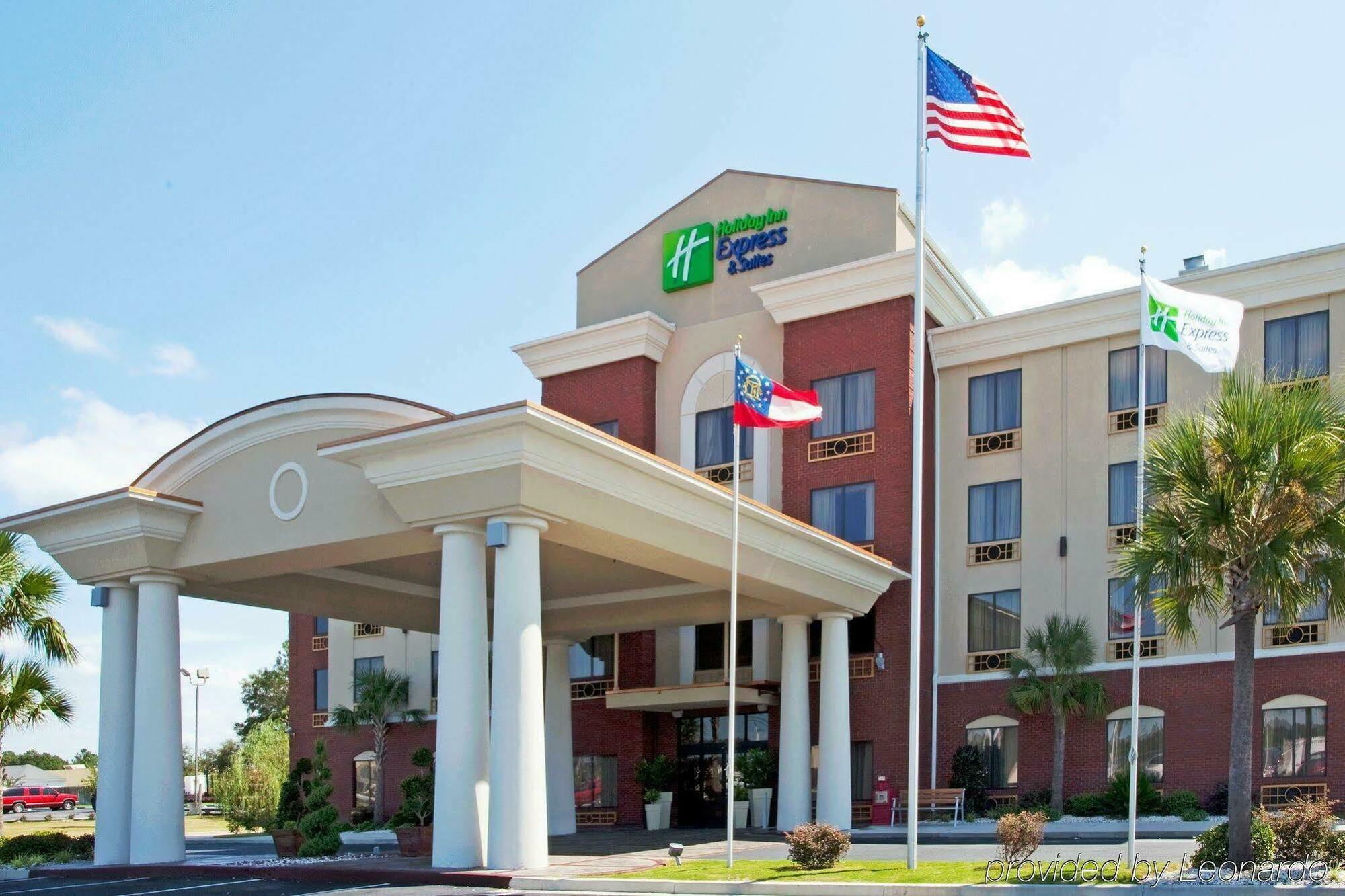 Holiday Inn Express By Ihg Douglas Exterior photo